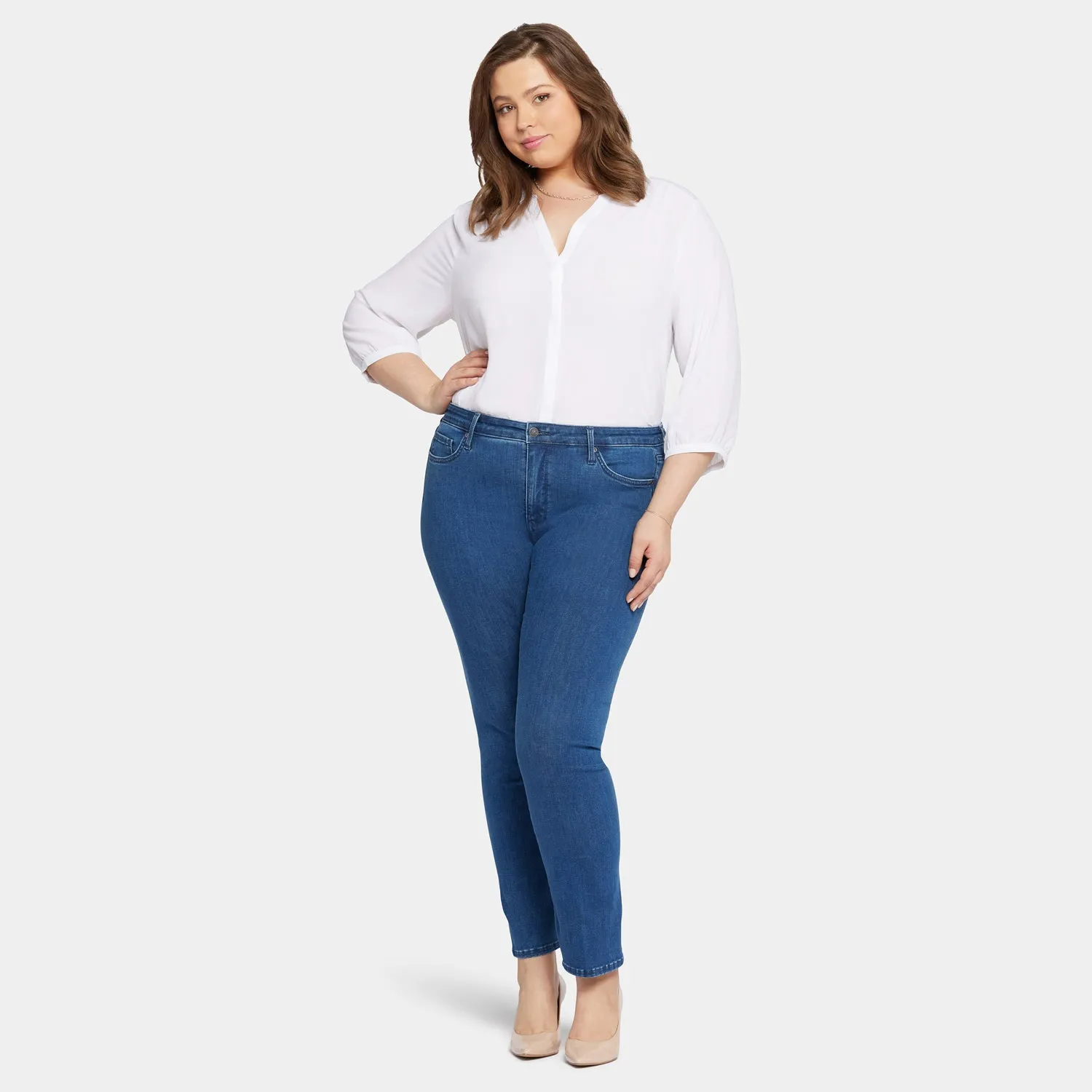 Le Silhouette Sheri Slim Jeans In Plus Size - Treasured